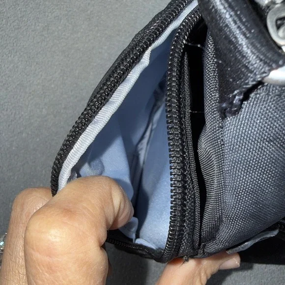 Baggallini Everyplace Crossbody Black Nylon Travel Purse Shoulder Bag Gray Lined - Picture 6 of 9